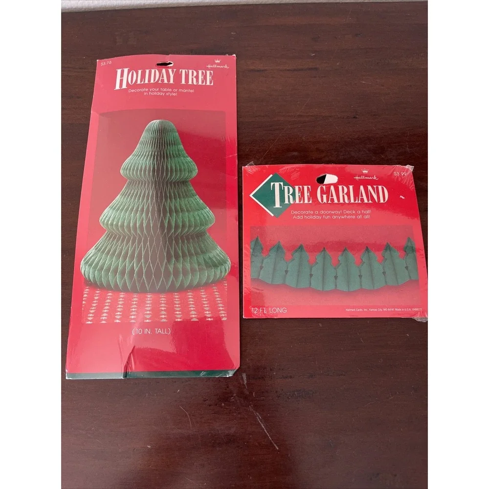 Vintage Hallmark Honeycomb Paper Christmas‎ Tree Centerpiece Garland Decorations
